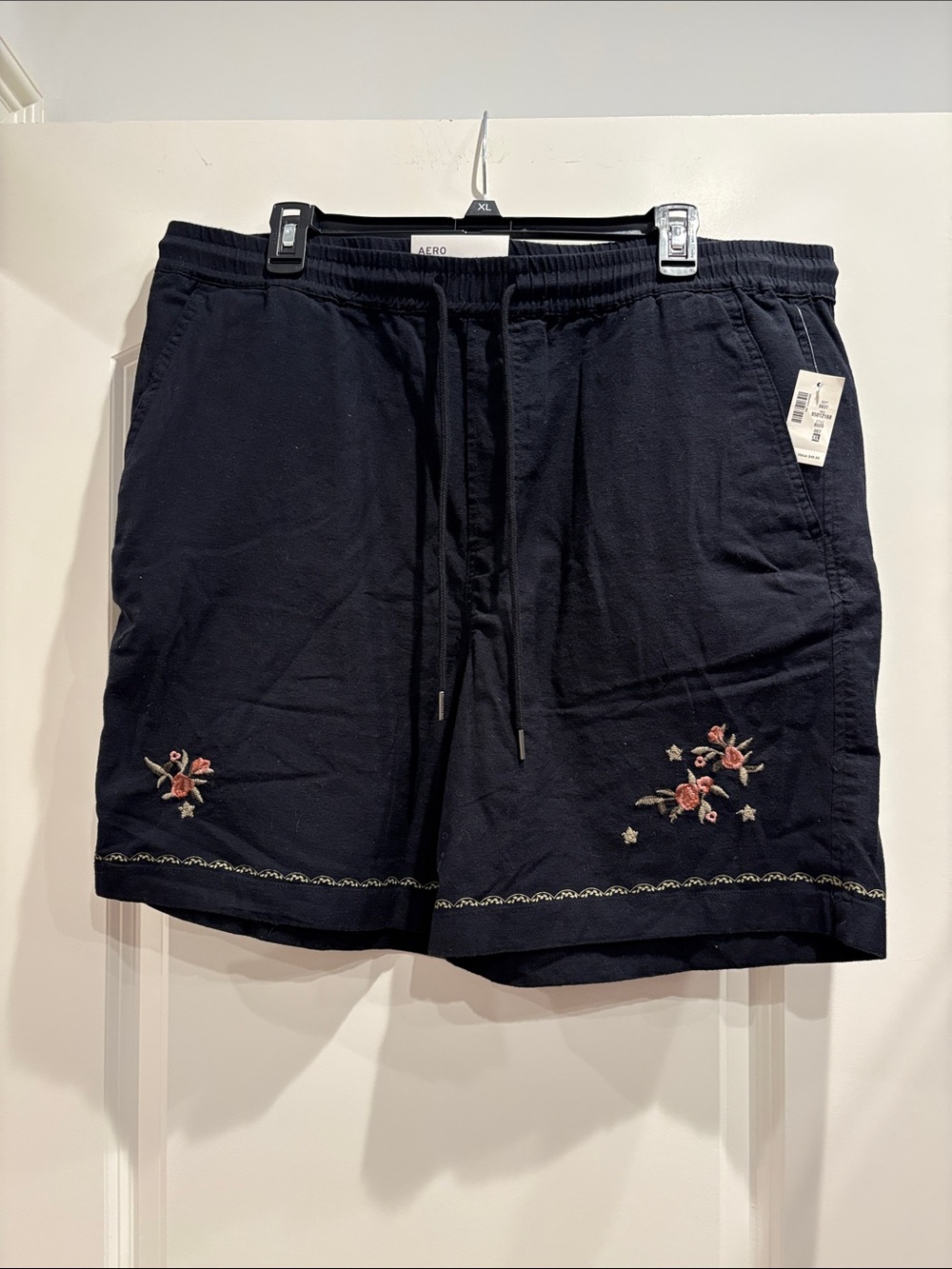 AERO black shorts with embroidery, size XL